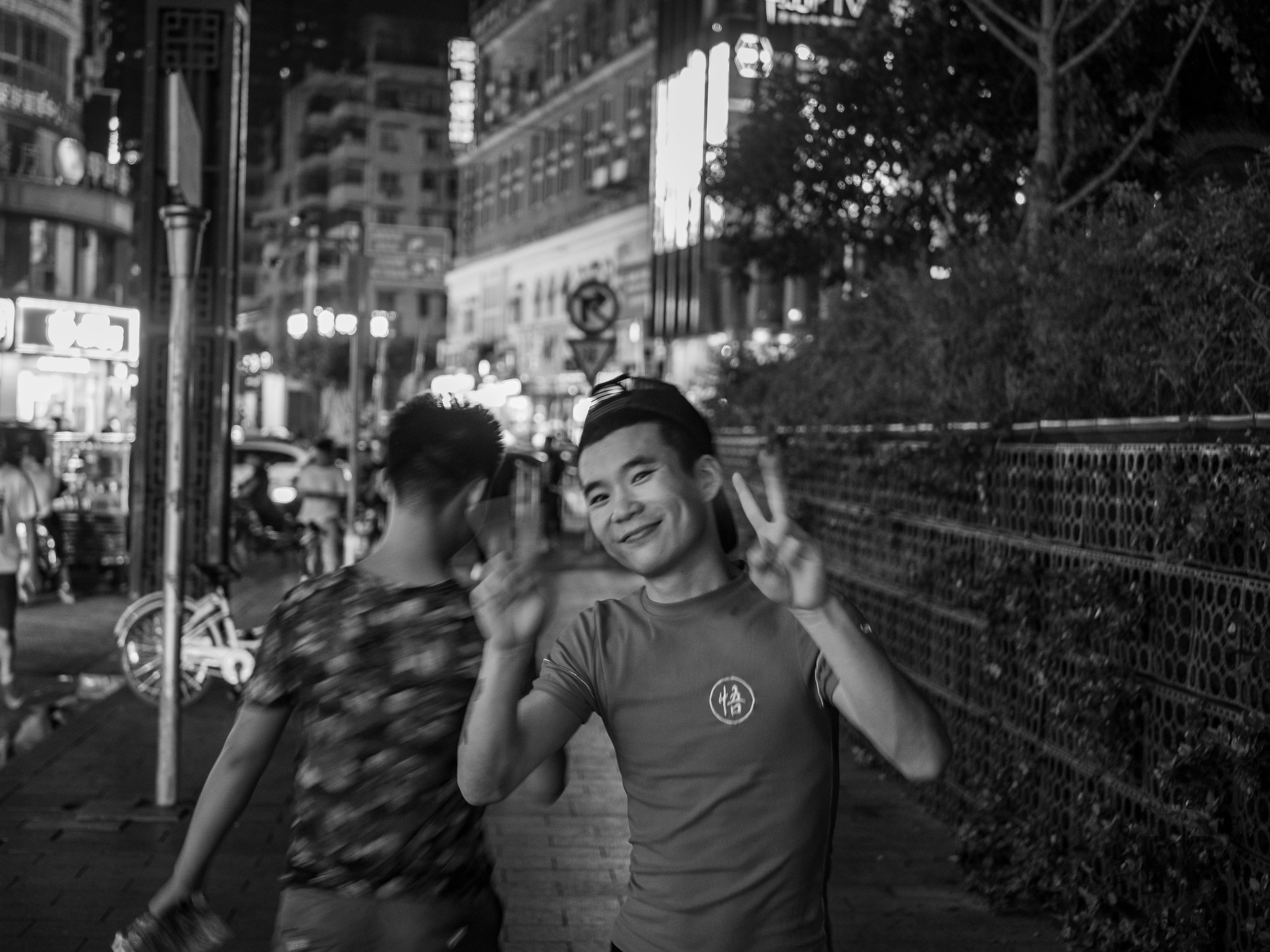 Finding Your Voice in Street Photography: 10 Tips for Developing Your Own Unique Style