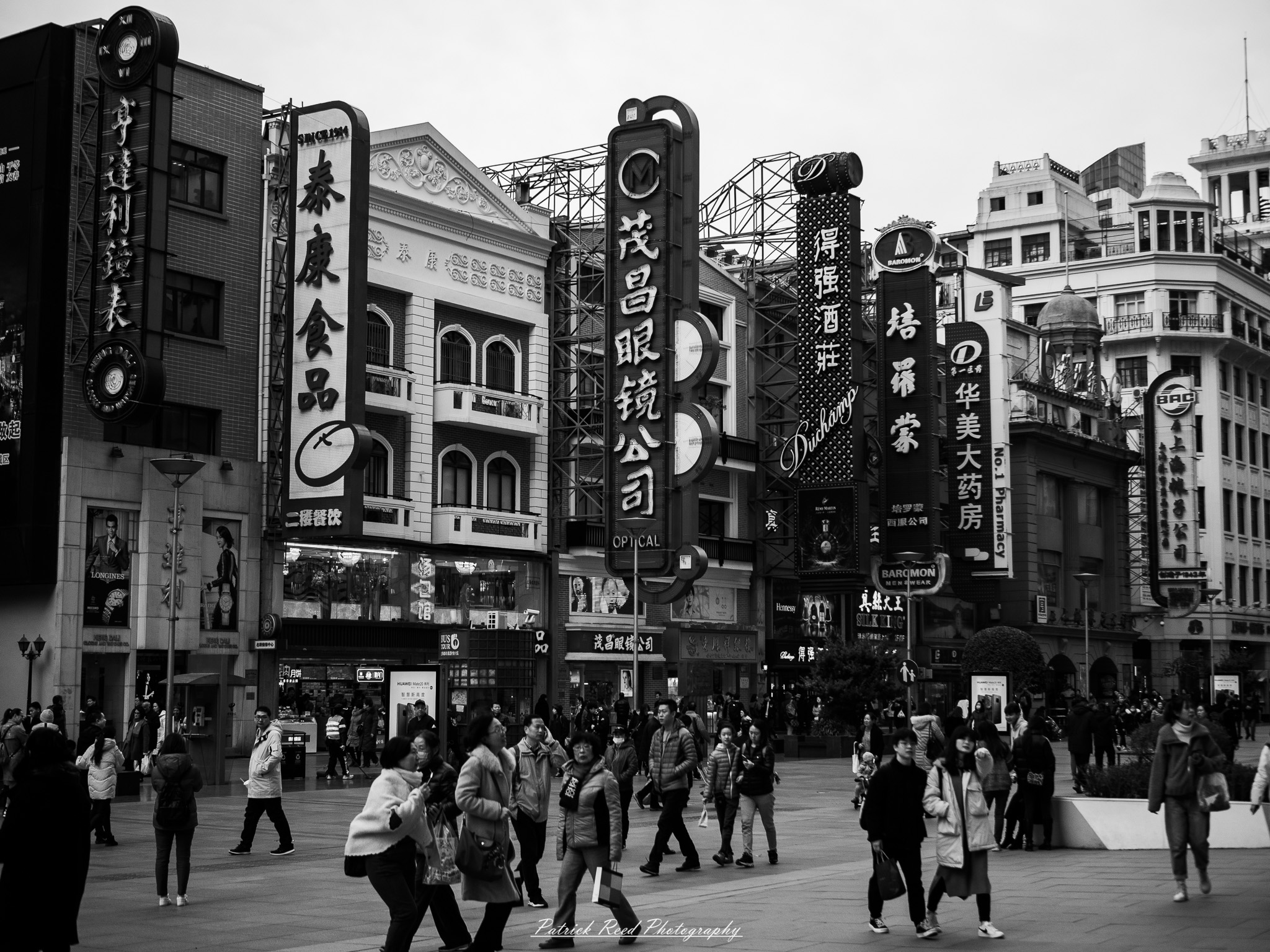 OLYMPUS DIGITAL CAMERA Street Photography Image