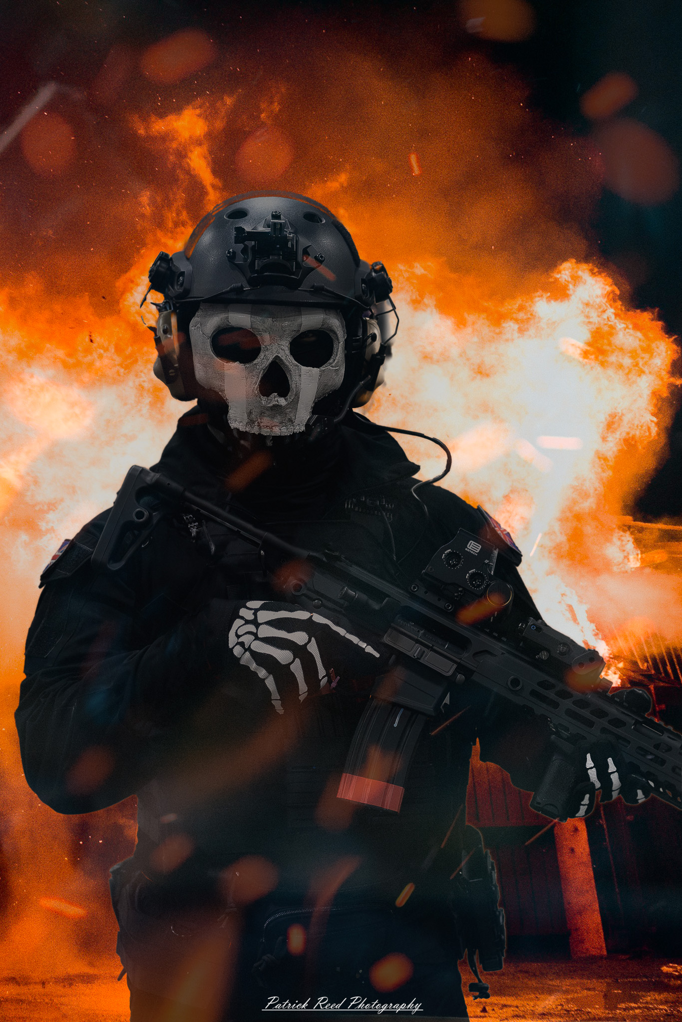 Call of Duty Cosplayer in front of an explosion