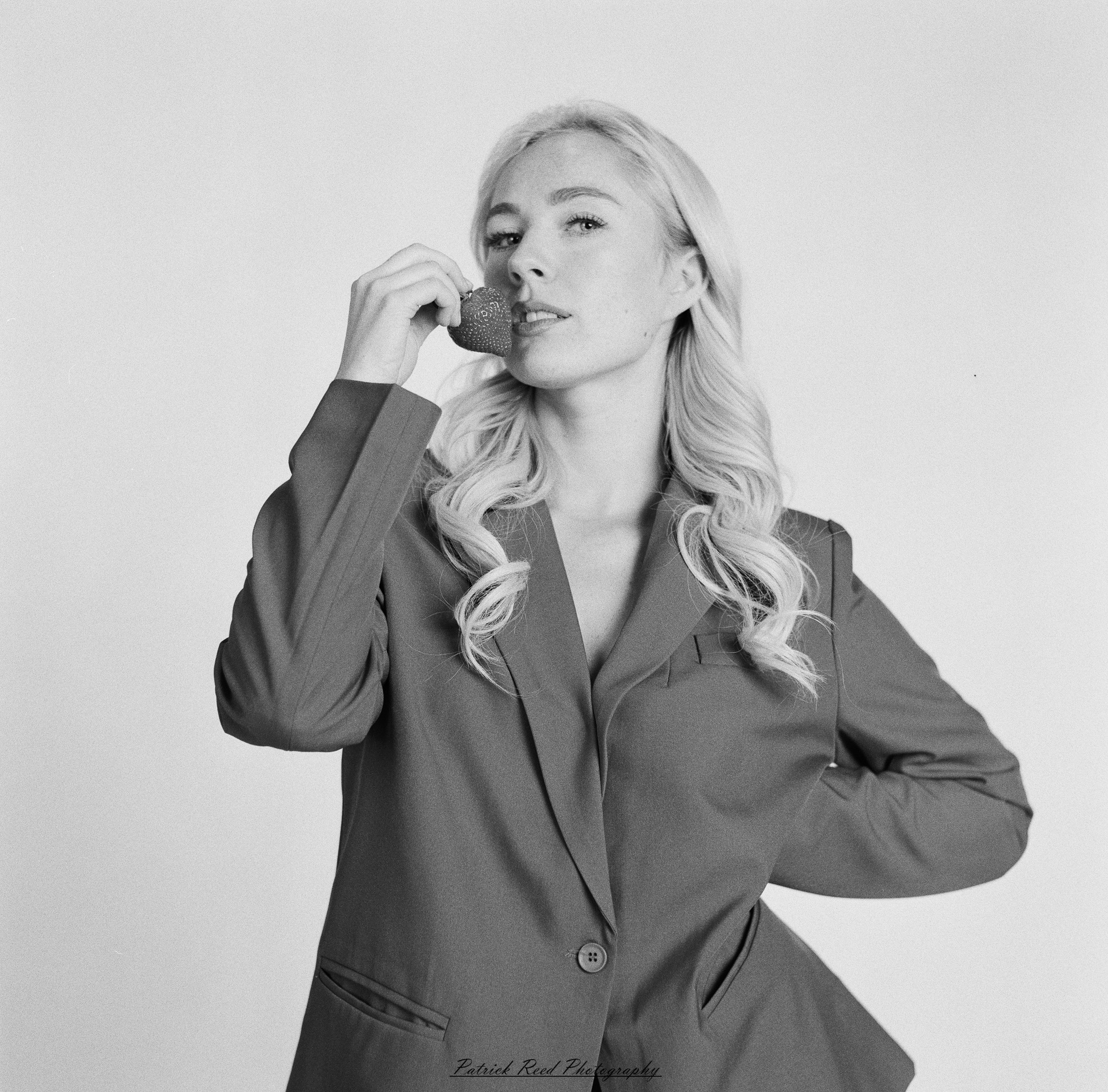 Hannah – Film Portrait on Mamiya C33, December 3rd, 2025